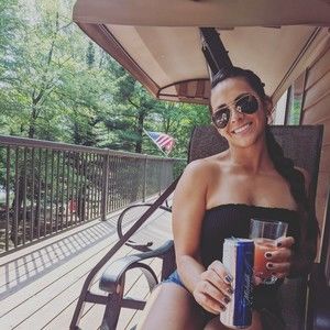 Meet your Posher, Michaela